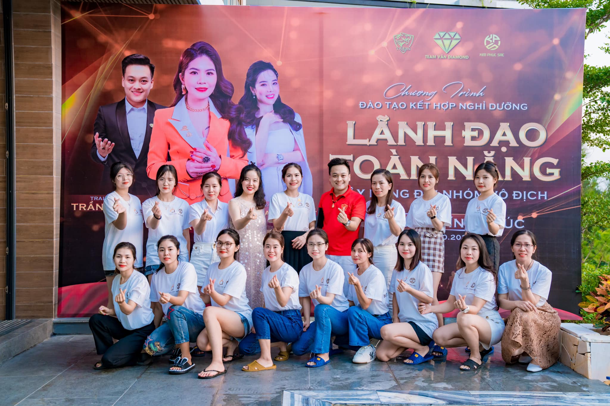 Tổ chức sự kiện doanh nghiệp chuyên nghiệp tại Moon Villa C27