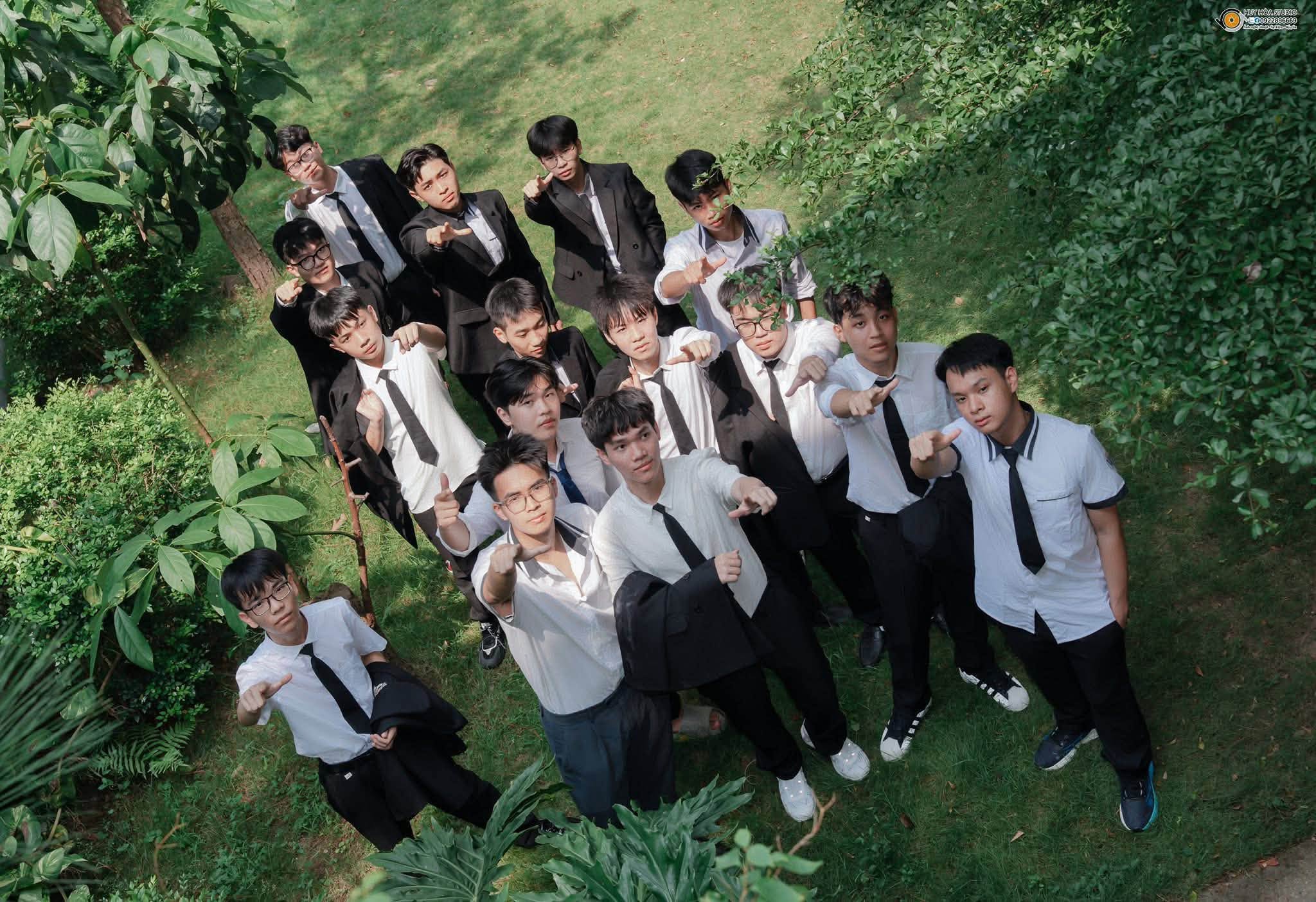 Nhật ký 2 ngày 1 đêm của lớp 12A4 tại Moon Villa C27 — chuyến đi đáng nhớ nhất tuổi học trò